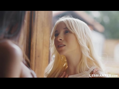 ❤️ Chica vuelve a casa unos meses después y acaba comiéndole el coño a su madrastra Video de porno de calidad en es.tube-sexer.ru ❌️